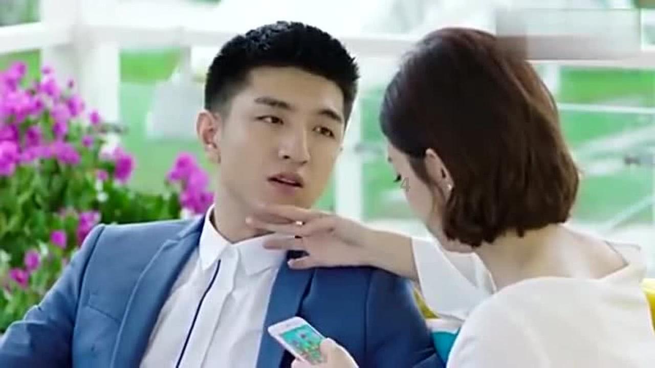 河南:书法家为劳模工匠书“福”送“春”